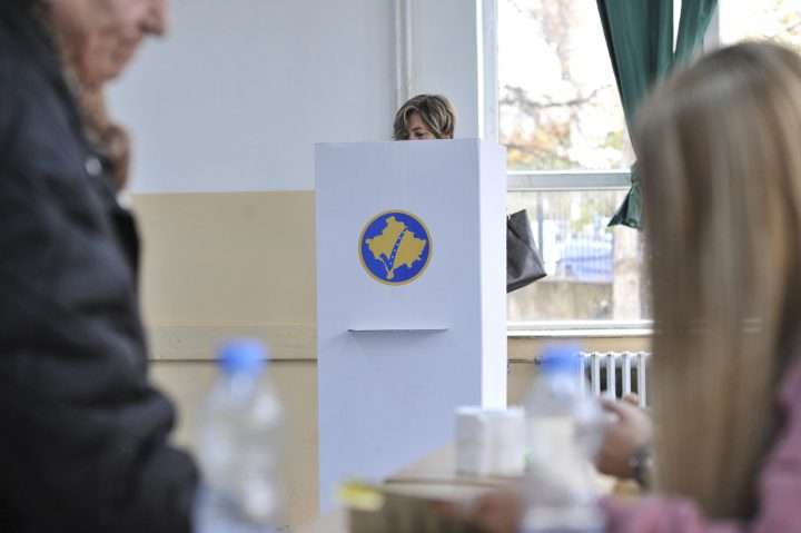 Zgjedhjet-lokale-2017-02-foto-Atdhe-Mulla-1-e1511110546954