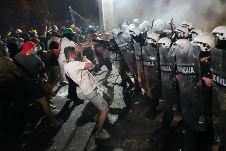 anti-government-protesters-clash-riot-110795818.jpg