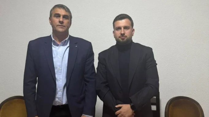 5eb775dd-da60-49fa-9876-da797c9894e8