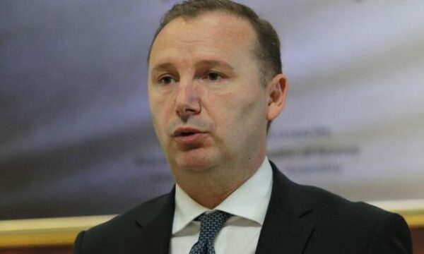 Armend-Zemaj-LDK-konference-foto-Ridvan-Slivova-2-e1747297834210-780x439-1-696x392-1-600x360