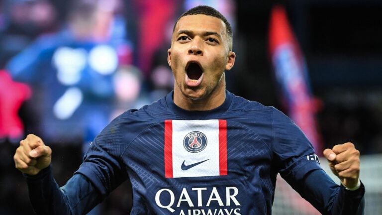 Kylian-Mbappe-PSG-F365-17