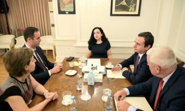 Osmani-Kurti-lideret-850x567-1-600x360