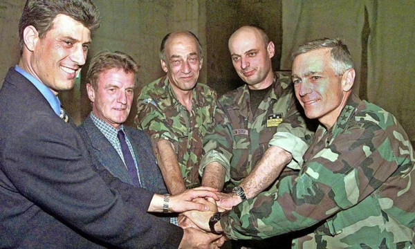 hashim-thaci-bernard-kouchner-600x360